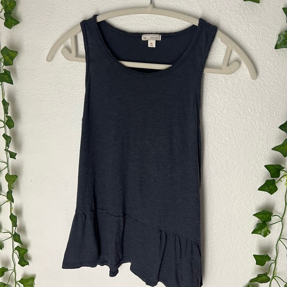 GAP Tops - Gap XS loose navy tank, never been worn!